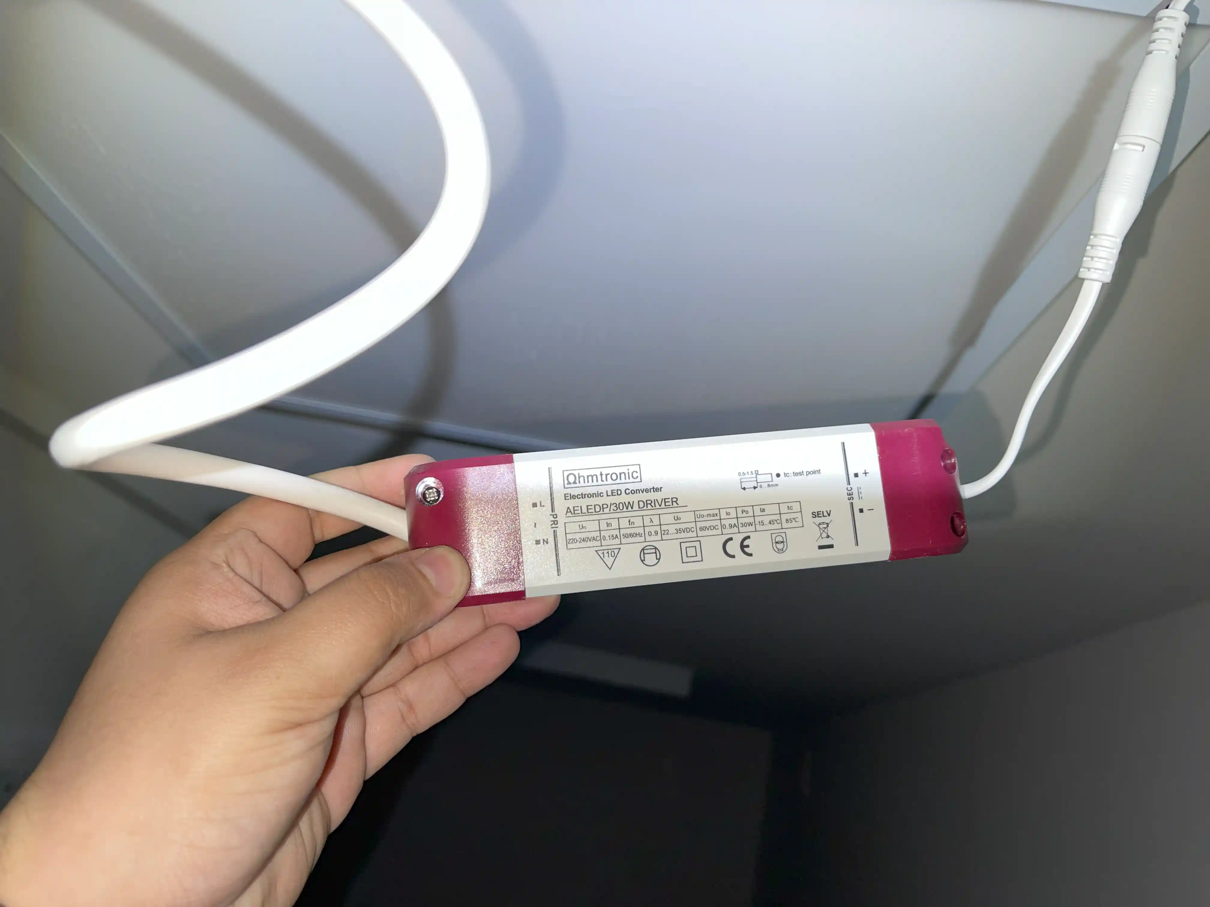 24 Hours Emergency Electrician near Windlesham